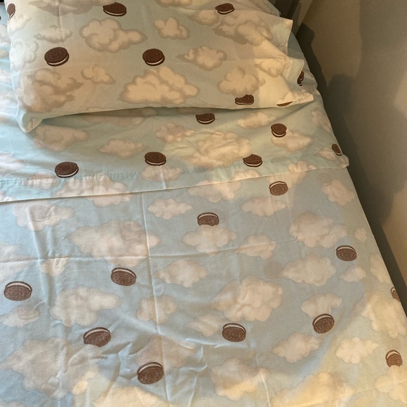 Vintage 90’s springs Oreo cookie twin sheets - Picture 2 of 8